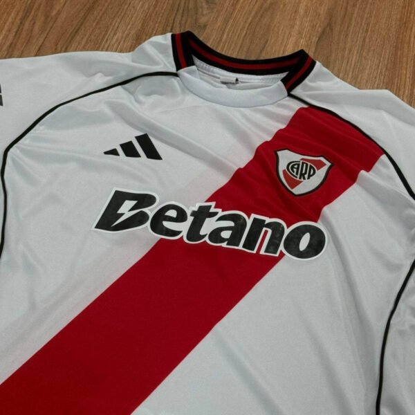 3 (1) Camiseta River Titular