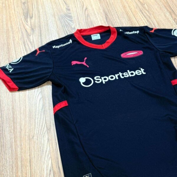 3 (1) Camiseta Independiente